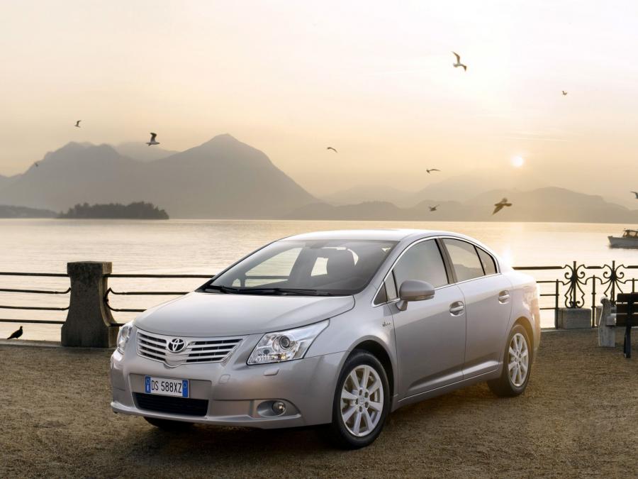  Toyota Avensis Sedan 2008 года  (фото 39 из 57)